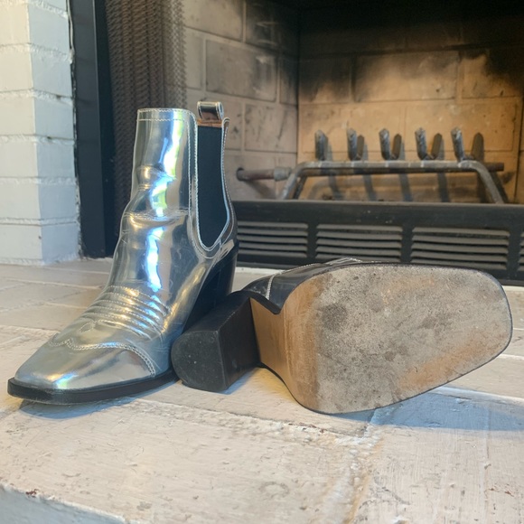 (Off-White) Block Heel Metallic Cowboy Booties - Picture 5 of 11